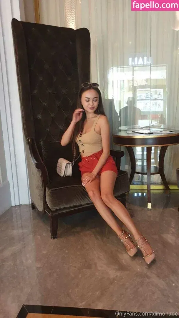 xlimonade Onlyfans Photo Gallery 