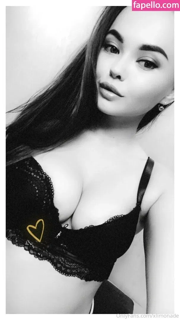 xlimonade Onlyfans Photo Gallery 