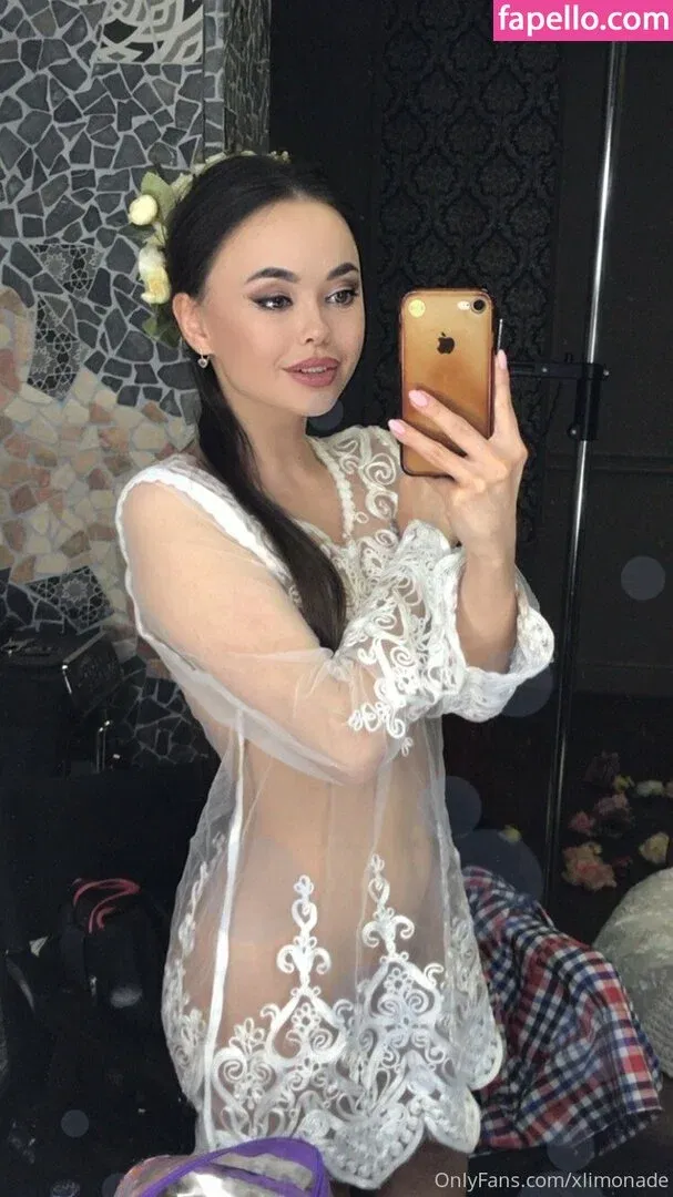 xlimonade Onlyfans Photo Gallery 