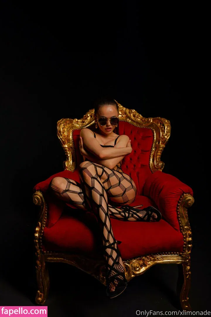 xlimonade Onlyfans Photo Gallery 