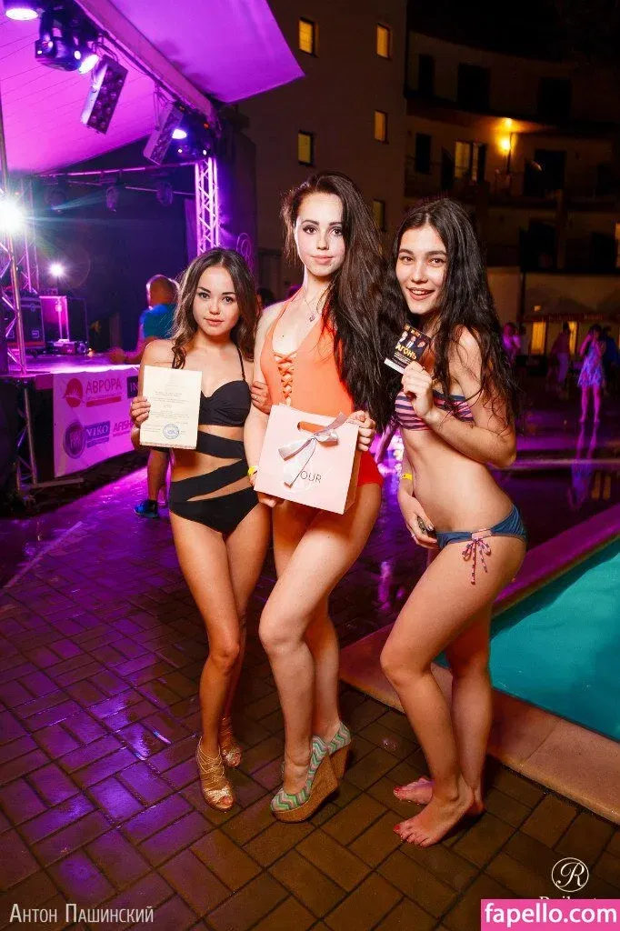 xlimonade Onlyfans Photo Gallery 