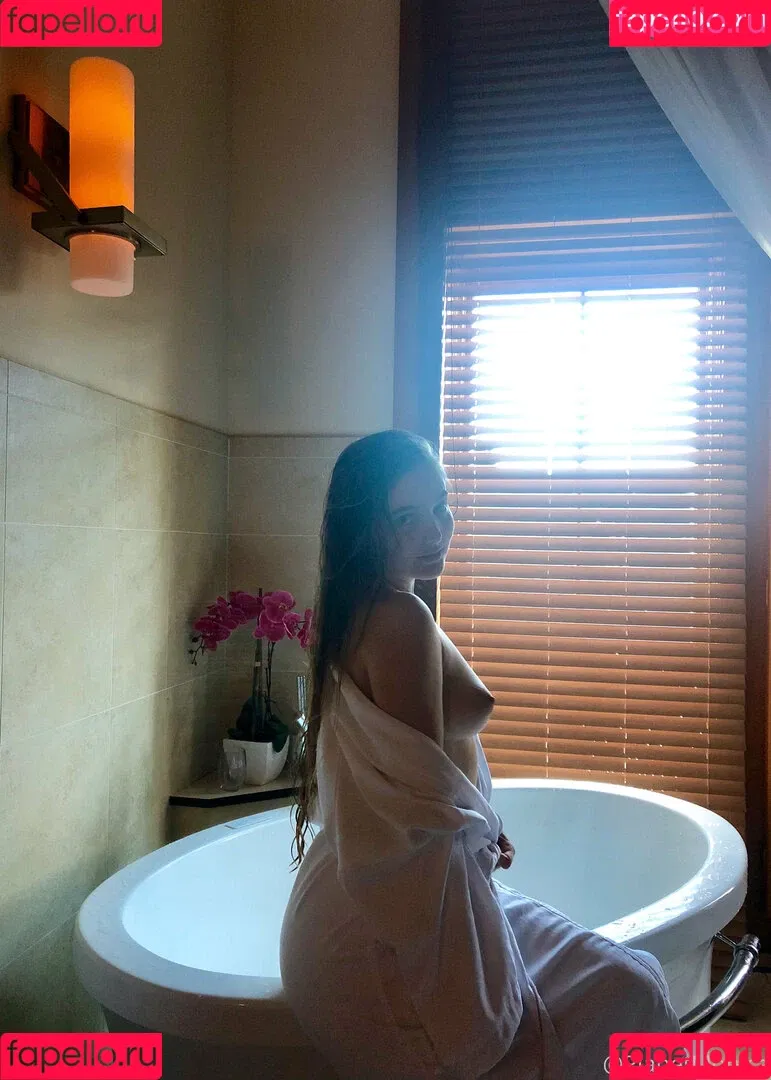 planetmonica Onlyfans Photo Gallery 