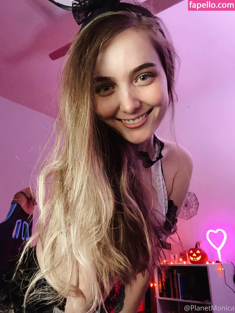 planetmonica Onlyfans Photo Gallery 