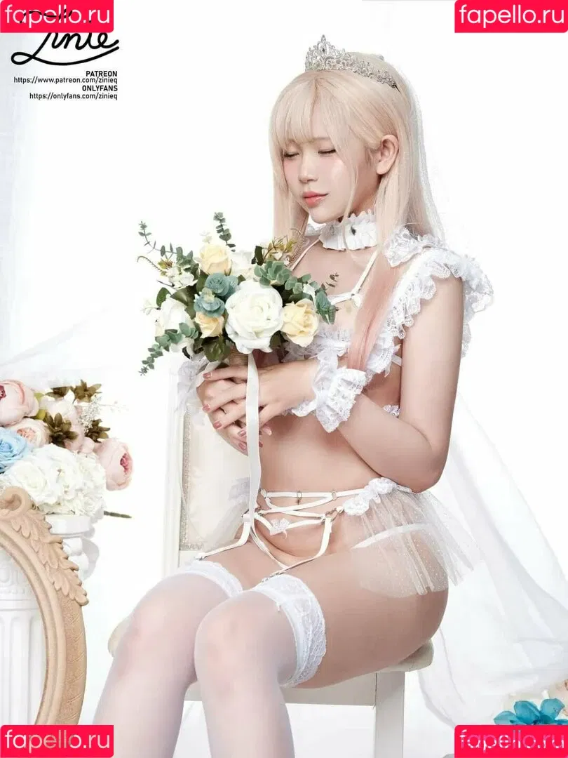 zinie Onlyfans Photo Gallery 