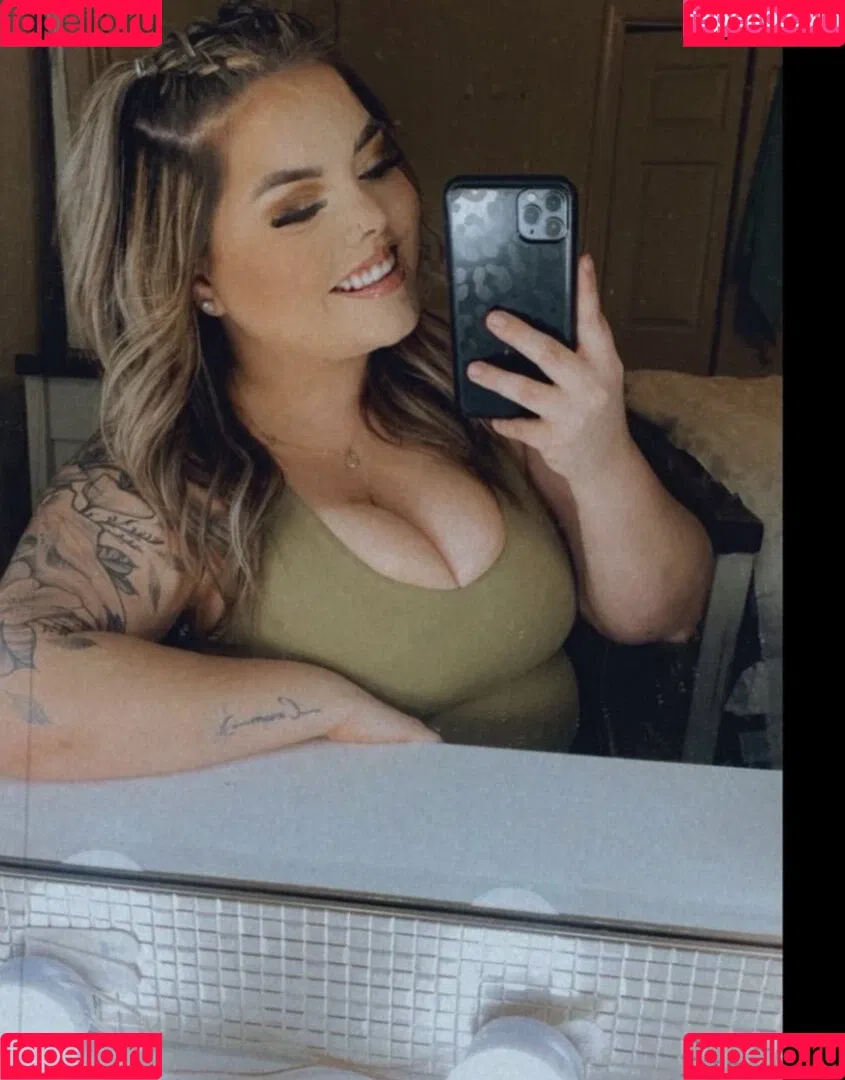 Lilly M Onlyfans Photo Gallery 