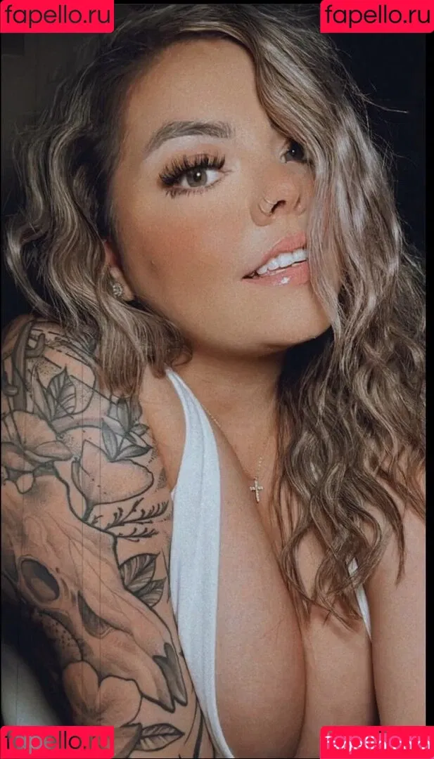 Lilly M Onlyfans Photo Gallery 