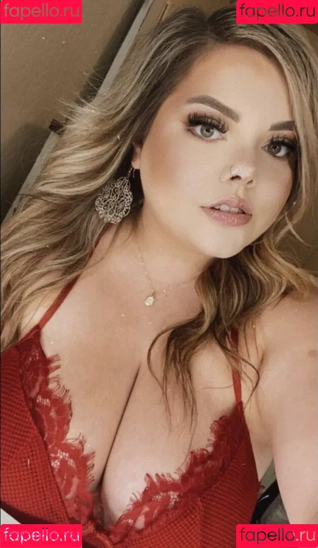 Lilly M Onlyfans Photo Gallery 
