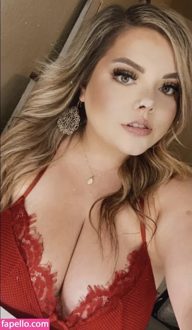 Lilly M Onlyfans Photo Gallery 