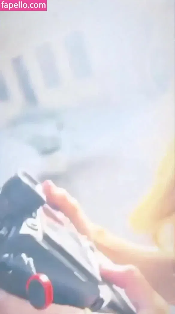 Nicola Cavanis Onlyfans Photo Gallery 