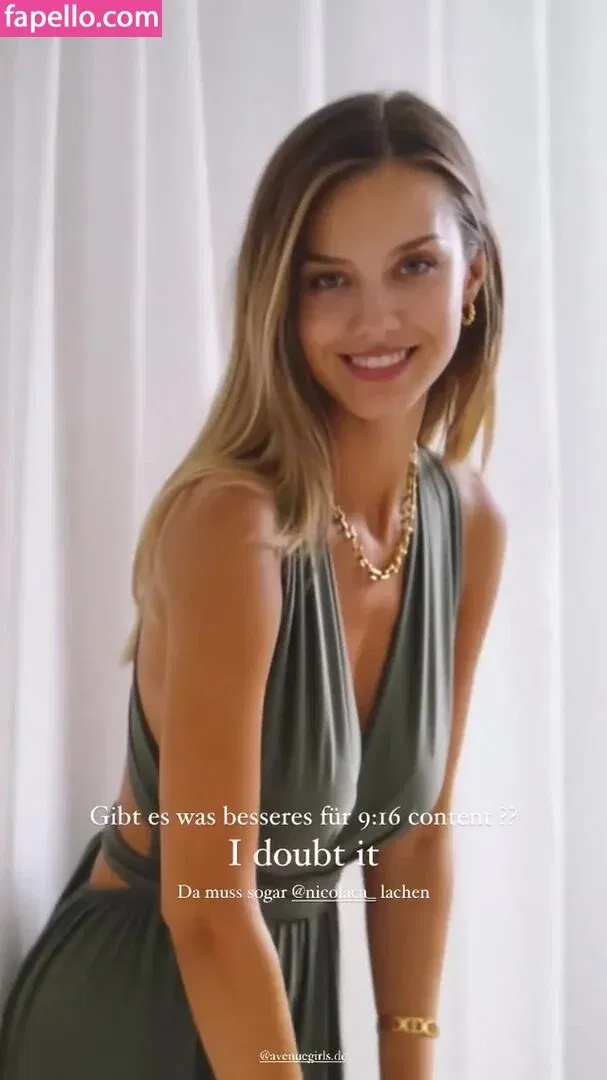 Nicola Cavanis Onlyfans Photo Gallery 