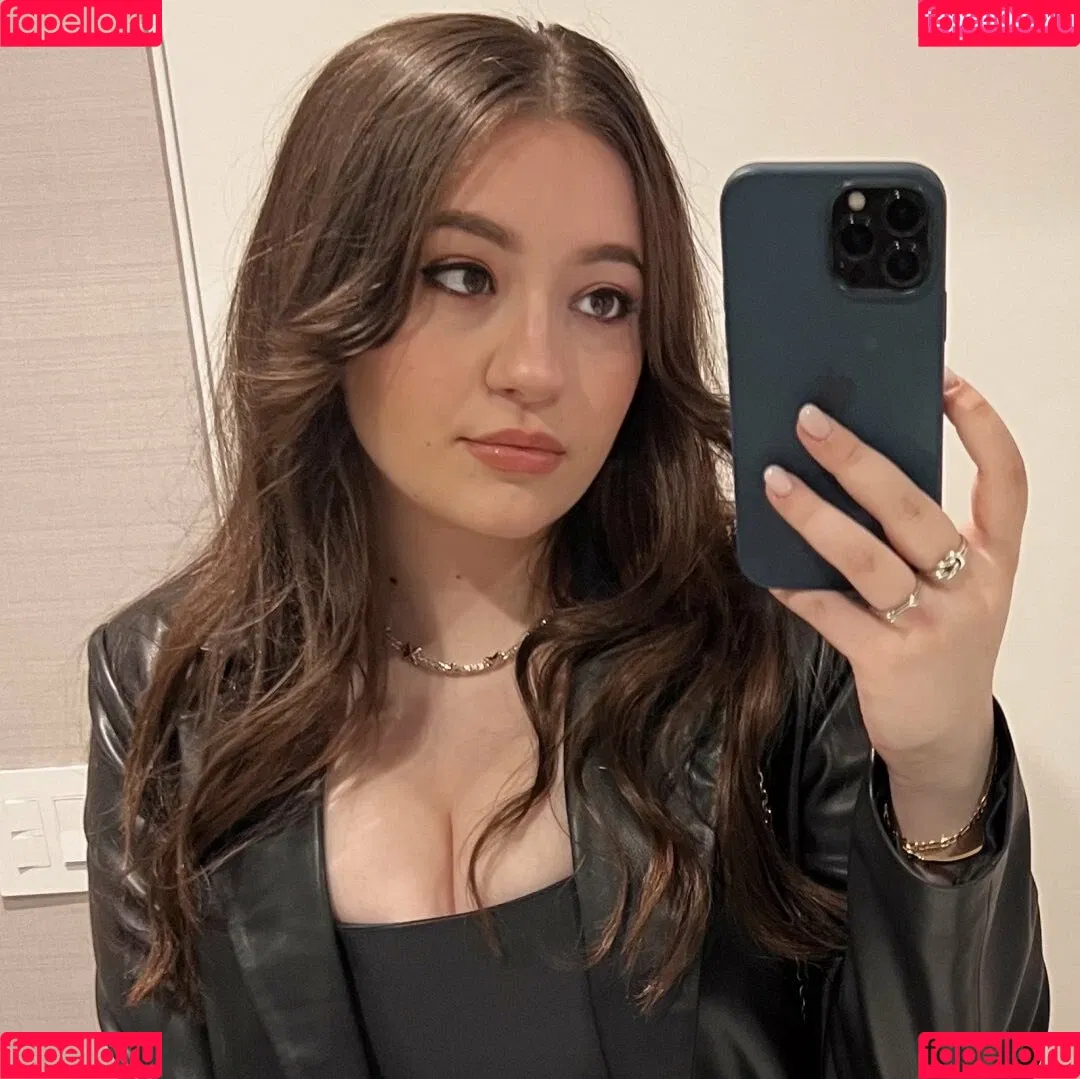 Bananabrea Onlyfans Photo Gallery 
