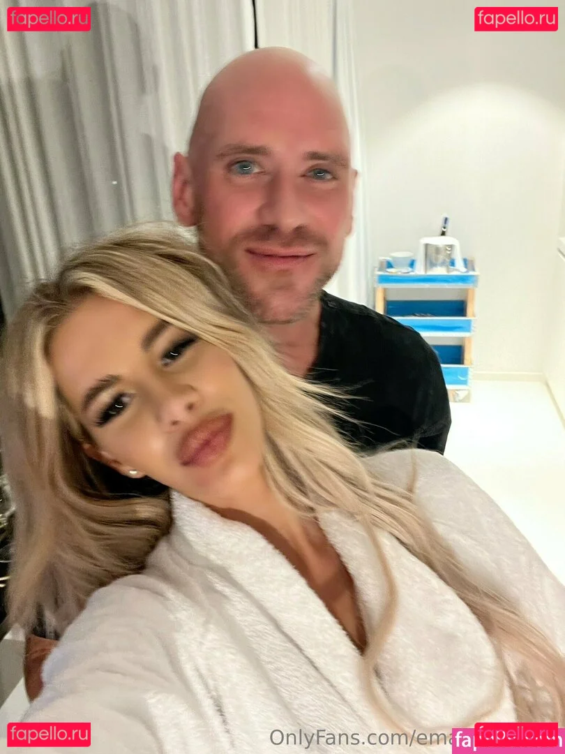 emakarterfree Onlyfans Photo Gallery 