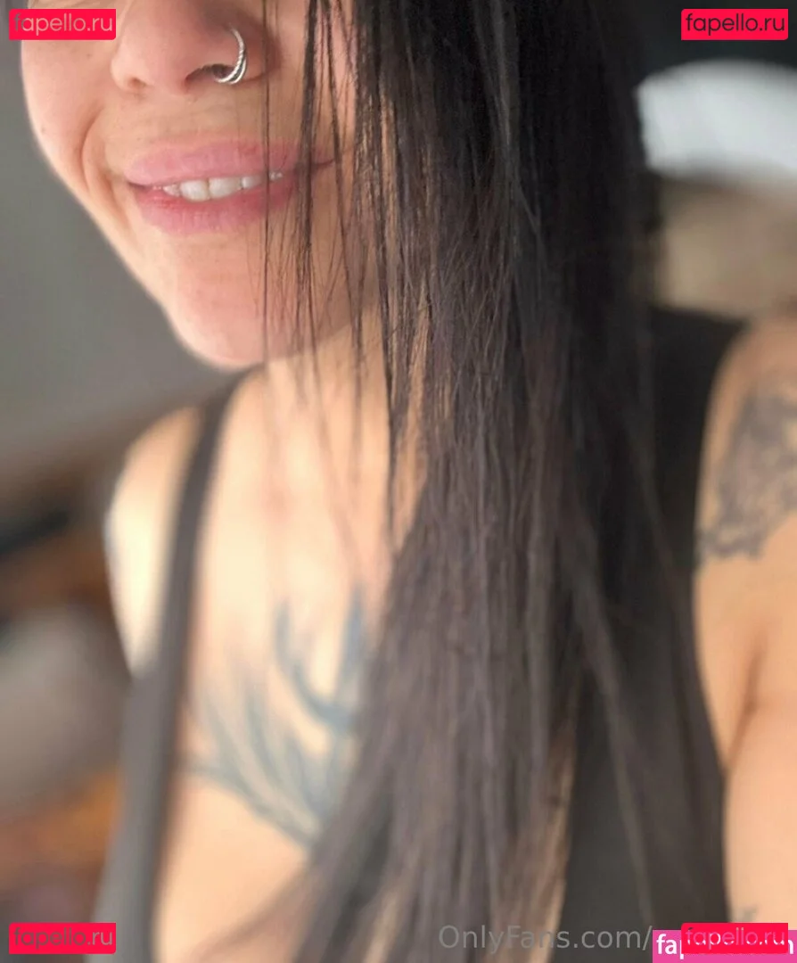 reinarock Onlyfans Photo Gallery 