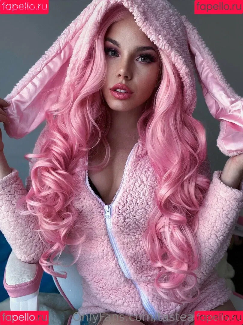 tasteamethyst Onlyfans Photo Gallery 