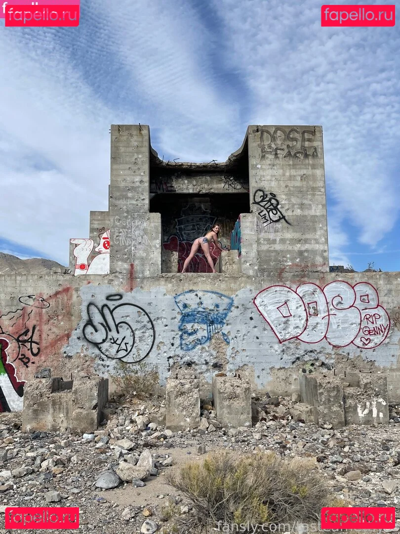 tasteamethyst Onlyfans Photo Gallery 