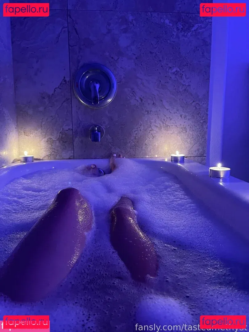 tasteamethyst Onlyfans Photo Gallery 
