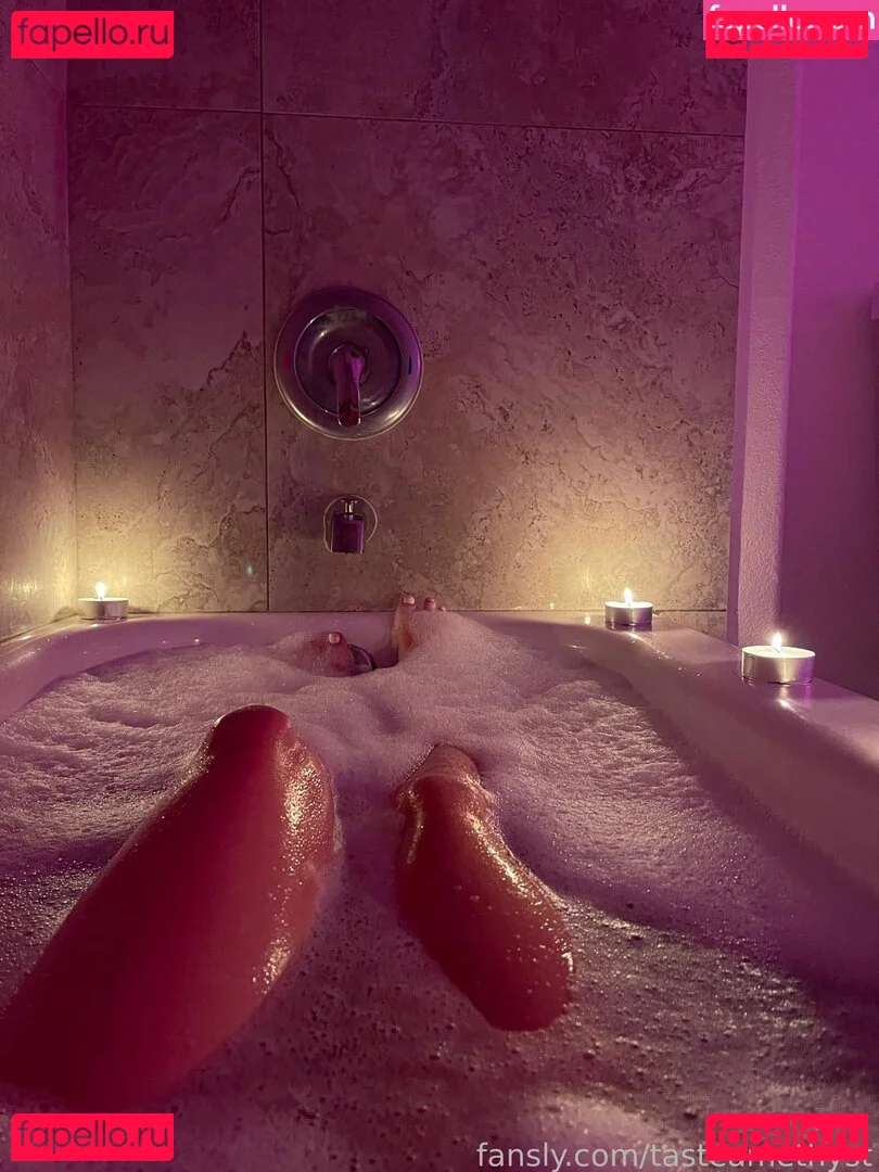 tasteamethyst Onlyfans Photo Gallery 