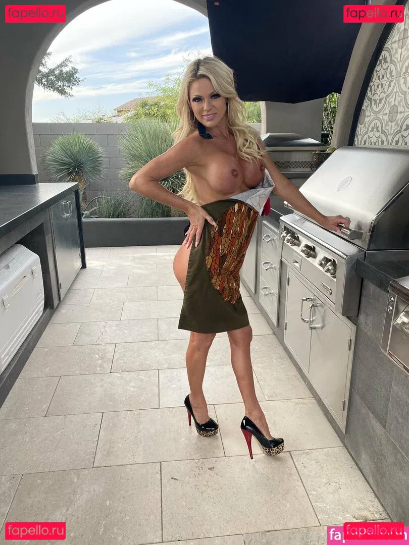 chanelstjames Onlyfans Photo Gallery 