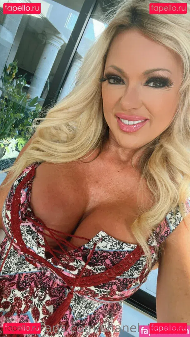 chanelstjames Onlyfans Photo Gallery 