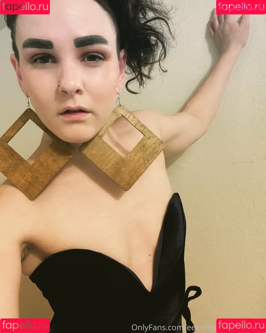 eeemmmthegoddess Onlyfans Photo Gallery 