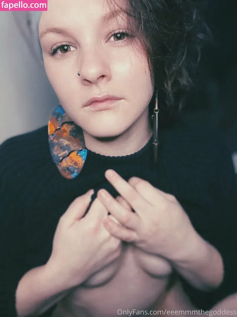 eeemmmthegoddess Onlyfans Photo Gallery 