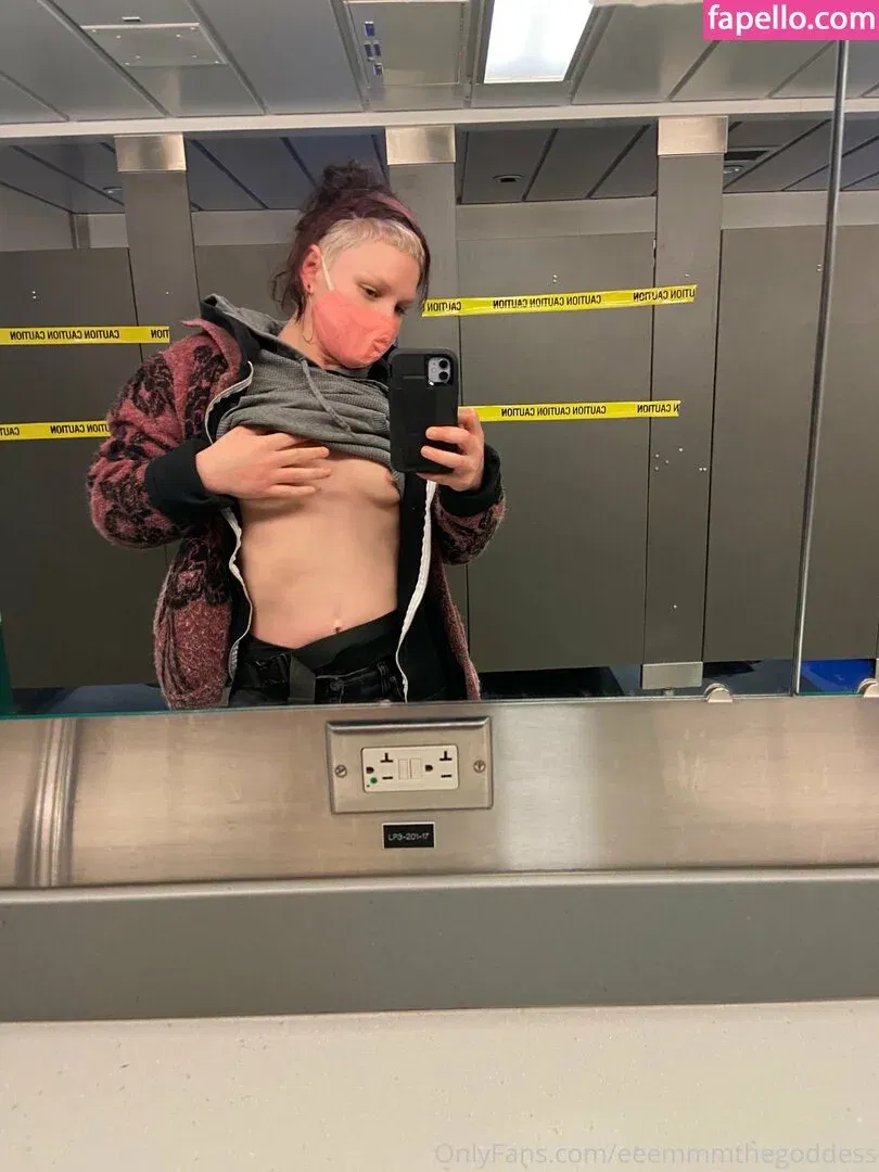 eeemmmthegoddess Onlyfans Photo Gallery 