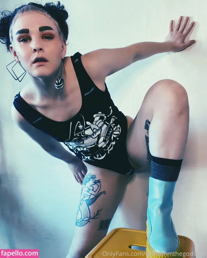 eeemmmthegoddess Onlyfans Photo Gallery 