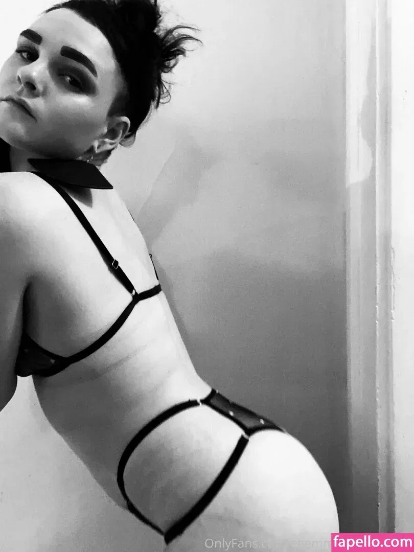 eeemmmthegoddess Onlyfans Photo Gallery 