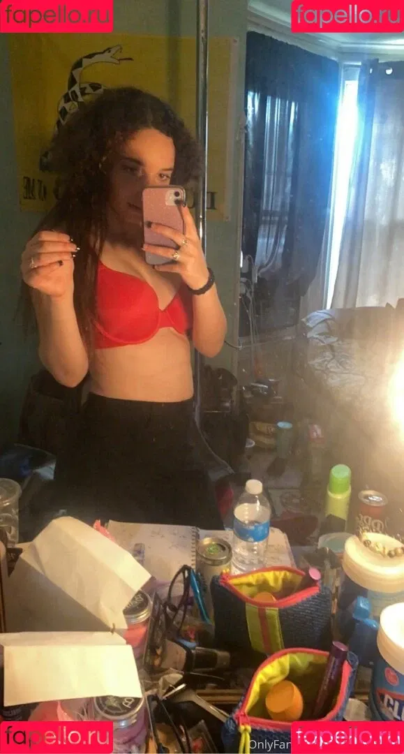 itsyagirlsky Onlyfans Photo Gallery 