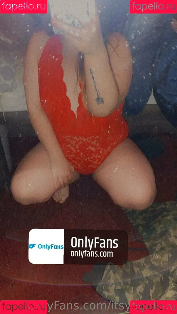 itsyagirlsky Onlyfans Photo Gallery 