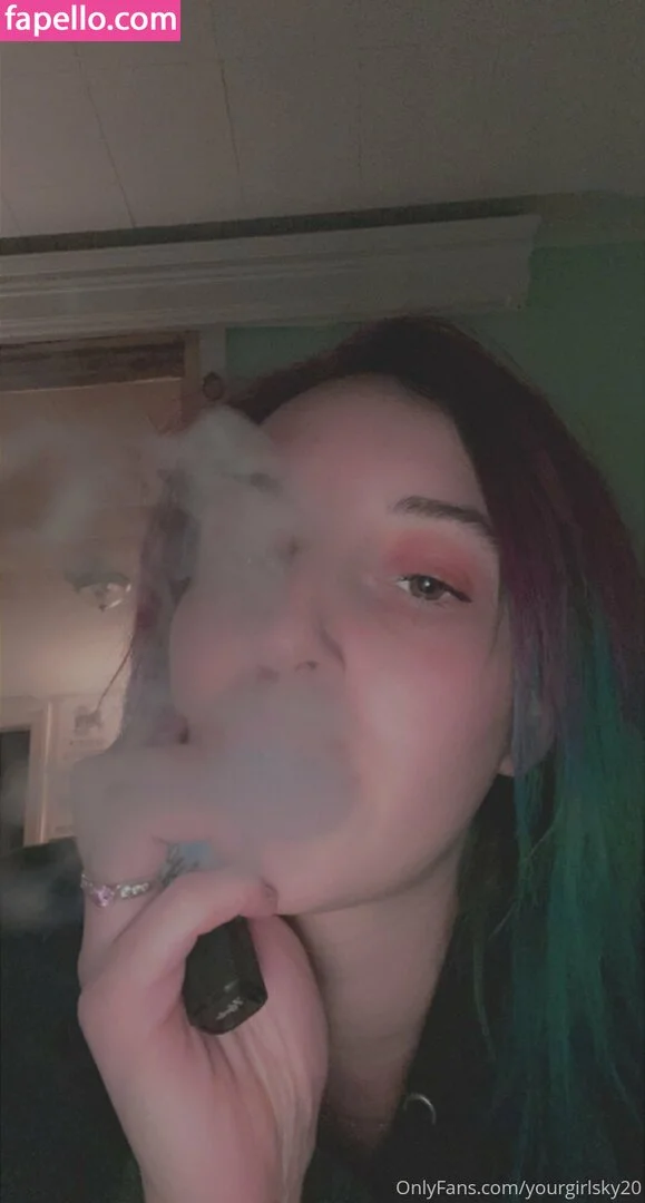 itsyagirlsky Onlyfans Photo Gallery 