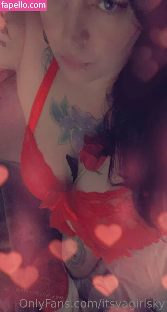 itsyagirlsky Onlyfans Photo Gallery 