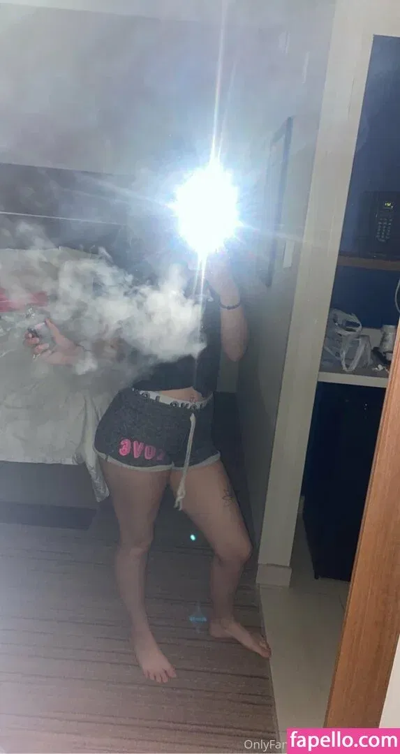 itsyagirlsky Onlyfans Photo Gallery 