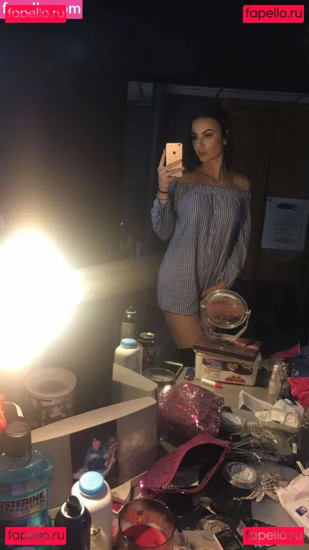 foxysophi Onlyfans Photo Gallery 