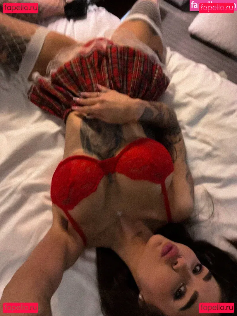 Elizabeth Definhy Onlyfans Photo Gallery 