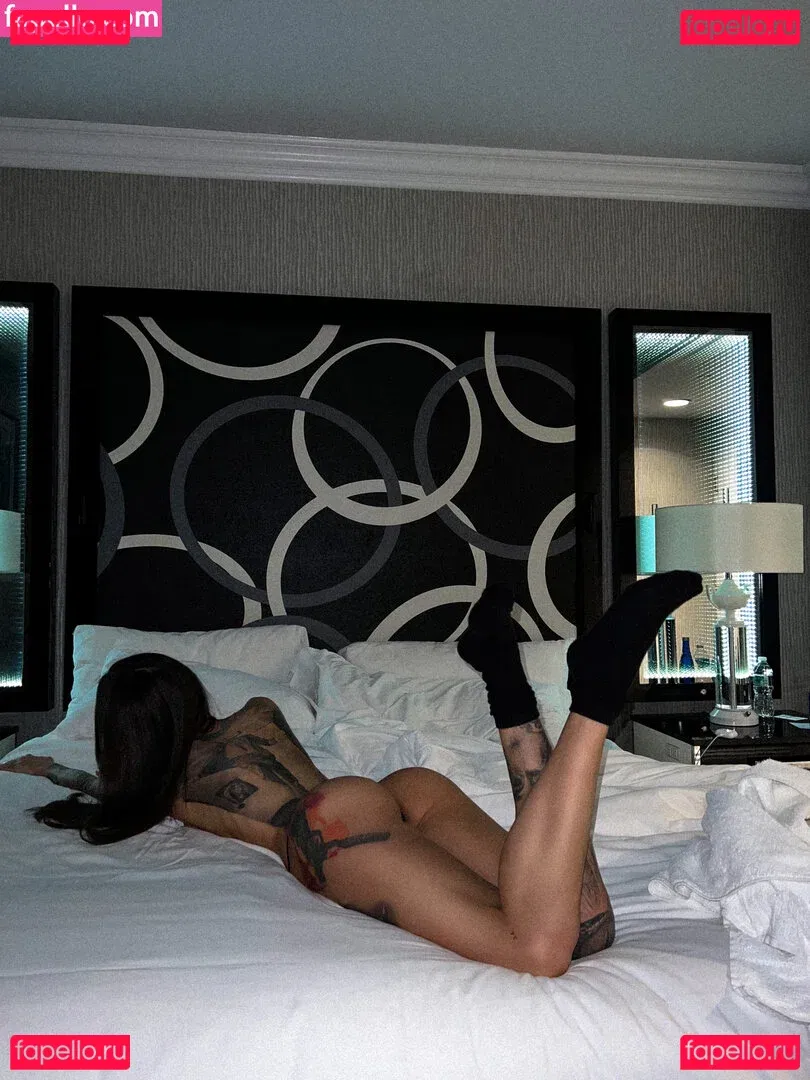 Elizabeth Definhy Onlyfans Photo Gallery 