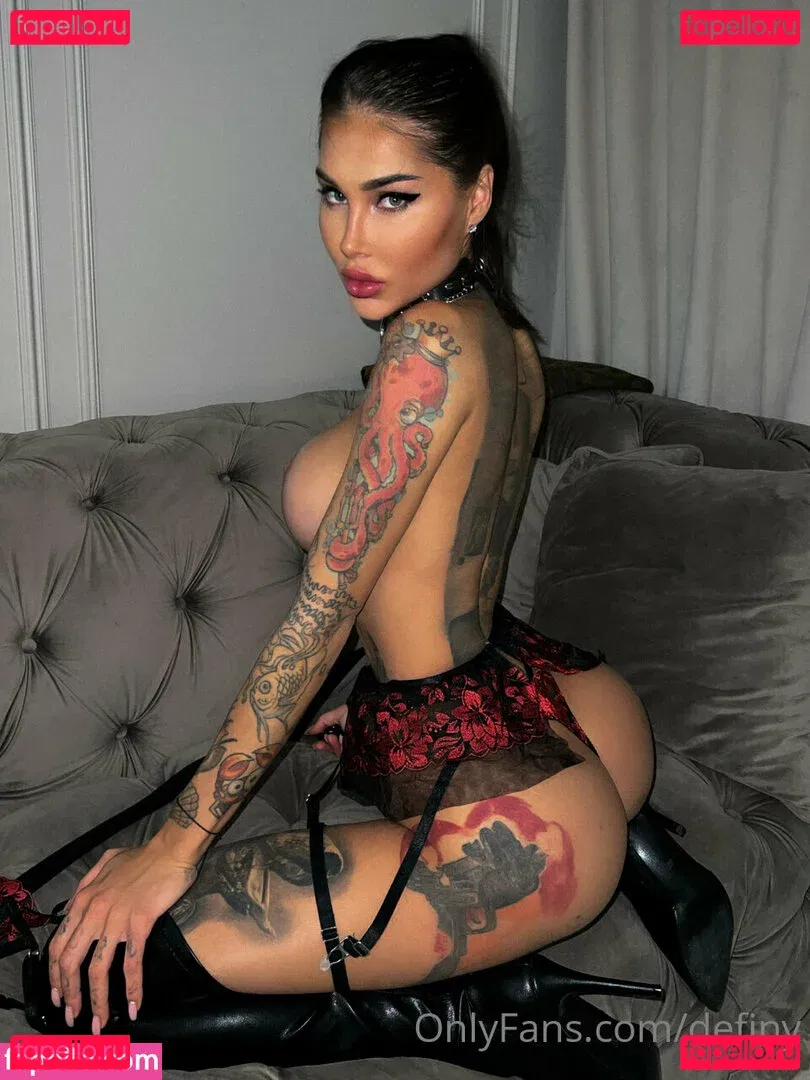 Elizabeth Definhy Onlyfans Photo Gallery 