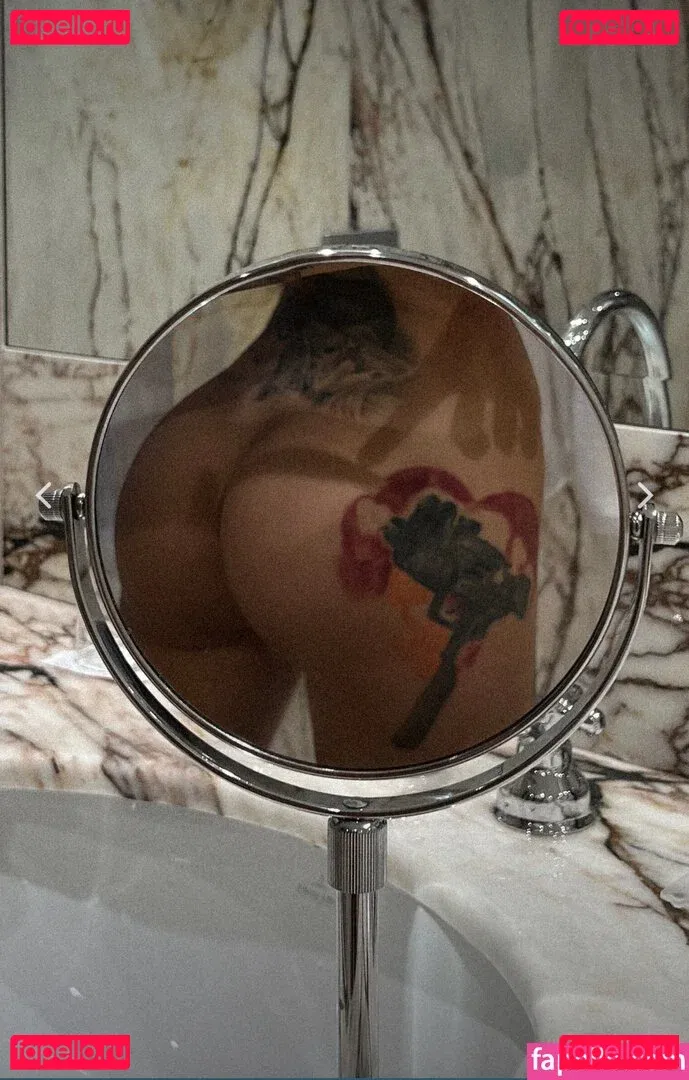 Elizabeth Definhy Onlyfans Photo Gallery 