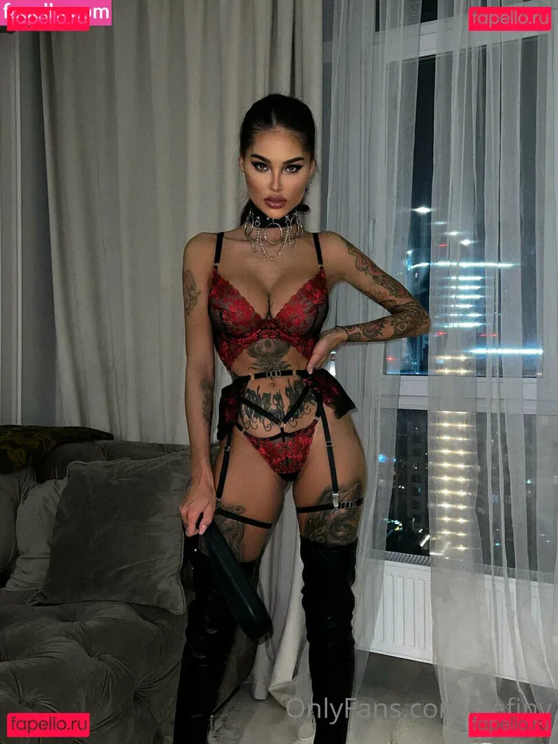 Elizabeth Definhy Onlyfans Photo Gallery 