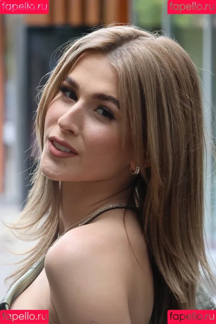 Roksana Węgiel Onlyfans Photo Gallery 