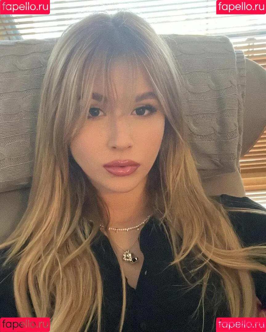 Roksana Węgiel Onlyfans Photo Gallery 