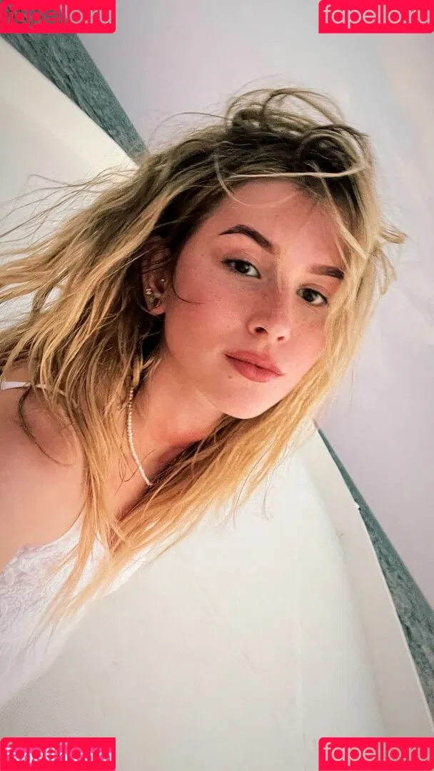 Roksana Węgiel Onlyfans Photo Gallery 
