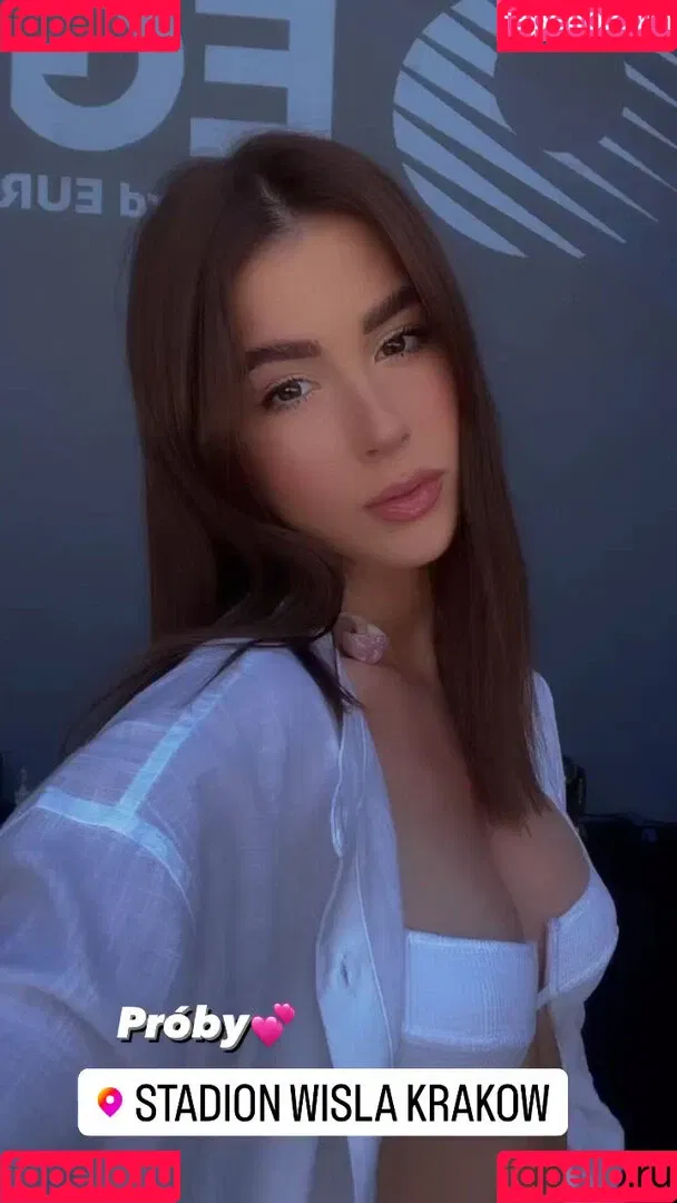 Roksana Węgiel Onlyfans Photo Gallery 