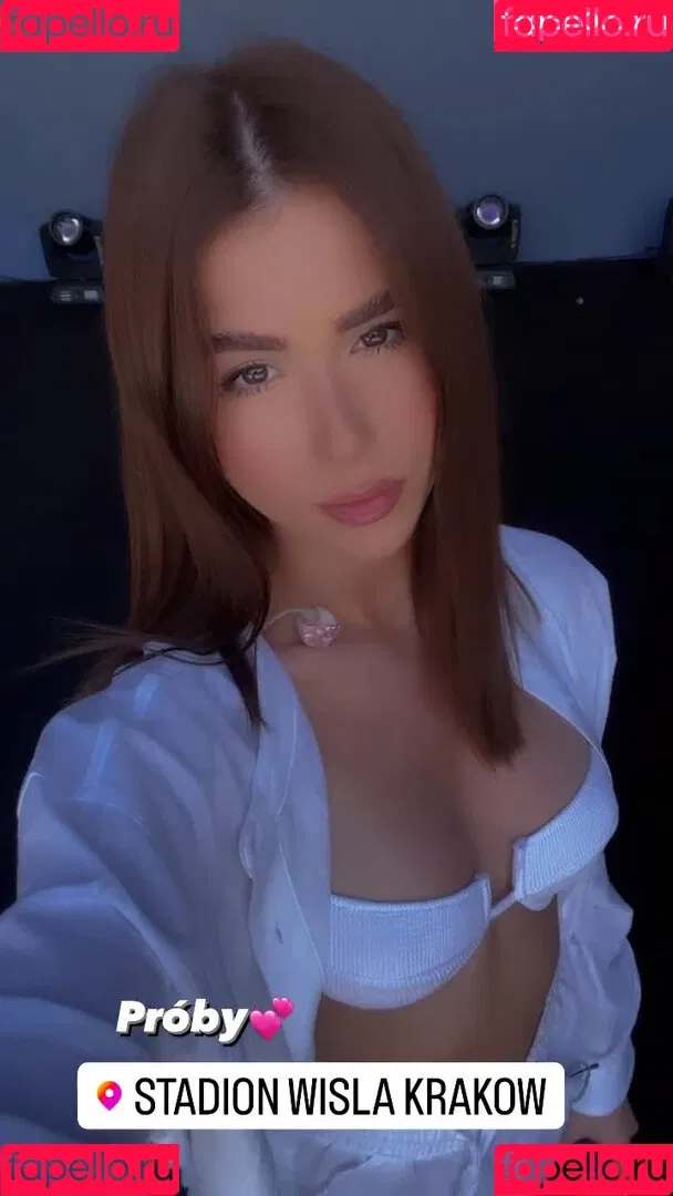Roksana Węgiel Onlyfans Photo Gallery 