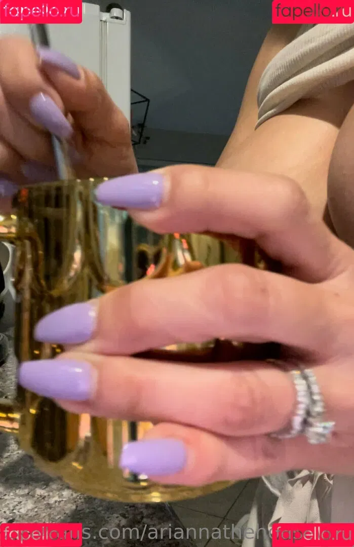 ariannathehousewife Onlyfans Photo Gallery 