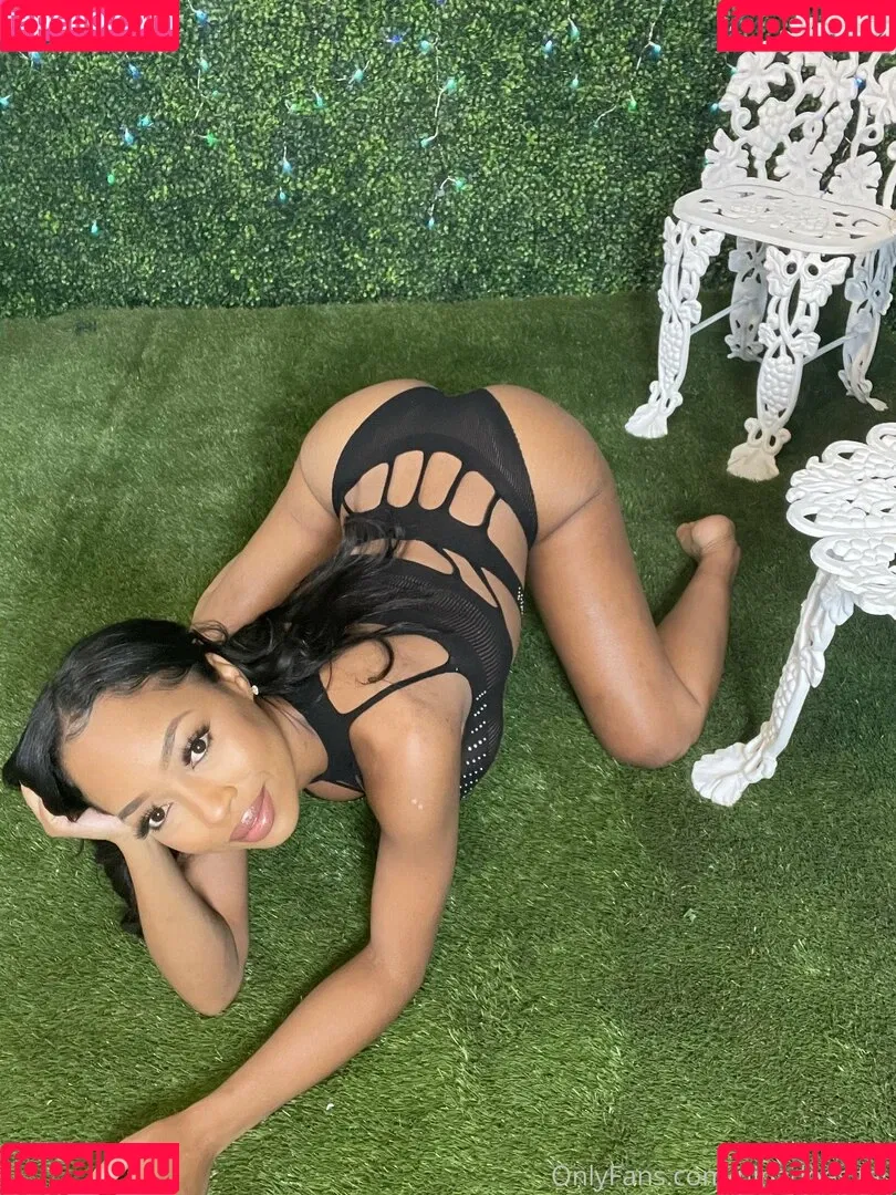 ninadoesitall Onlyfans Photo Gallery 
