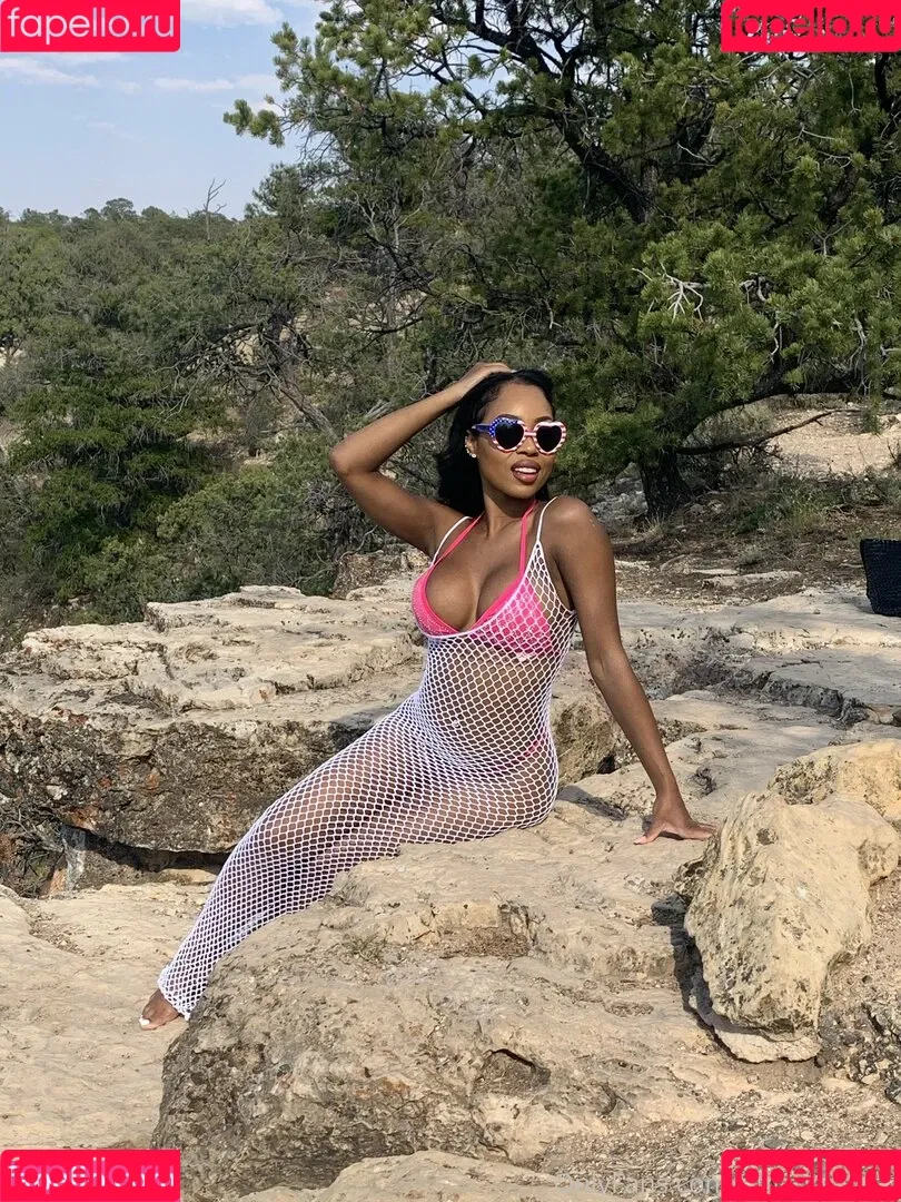 ninadoesitall Onlyfans Photo Gallery 
