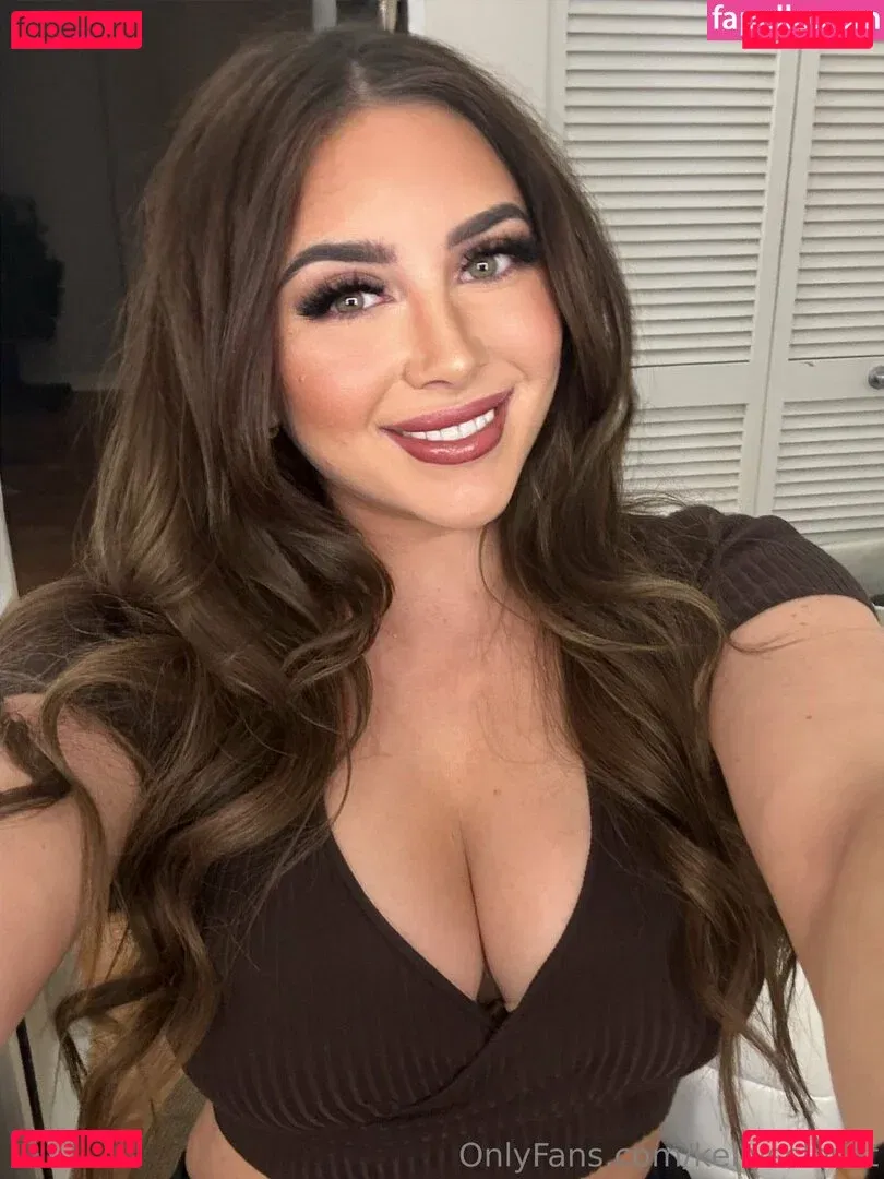 kellyscloset Onlyfans Photo Gallery 