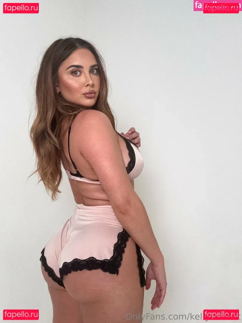 kellyscloset Onlyfans Photo Gallery 