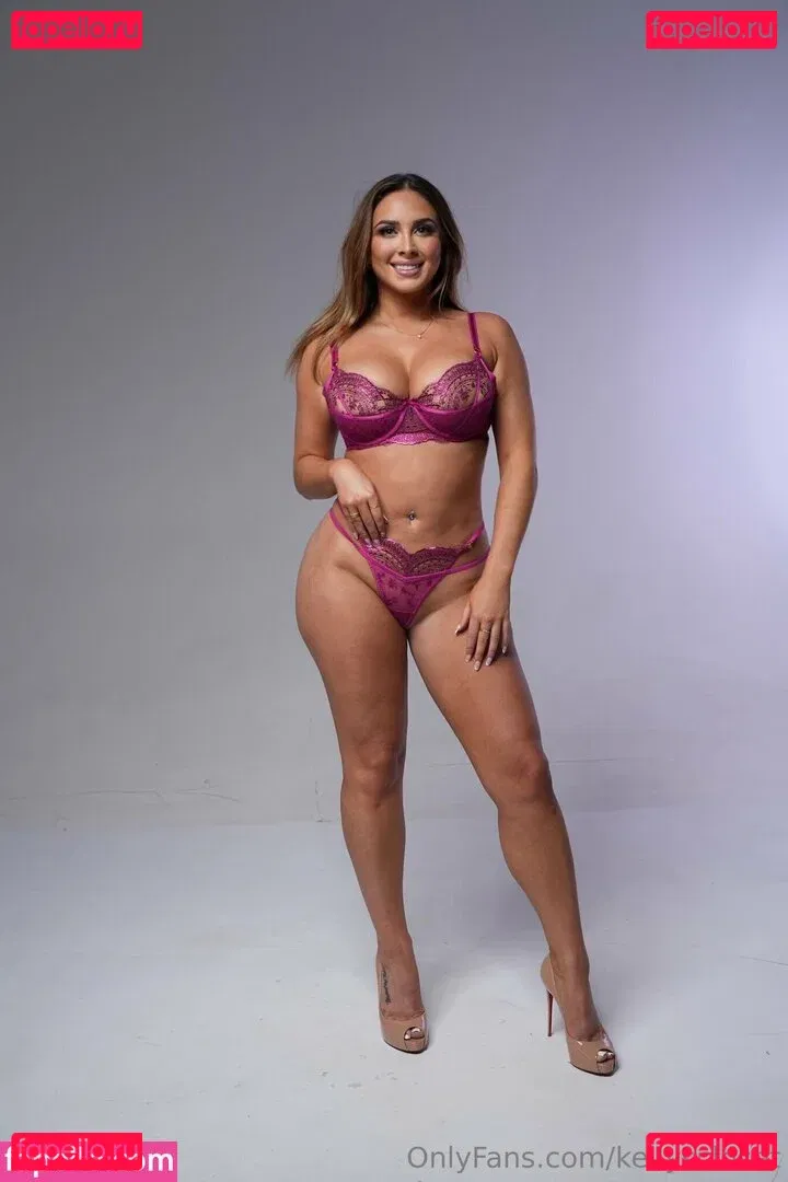 kellyscloset Onlyfans Photo Gallery 